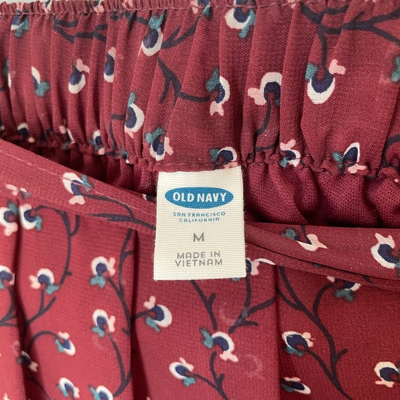 BOGO Old Navy Maroon Pleated Mini Skirt - Picture 6 of 7